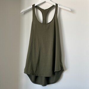 lululemon | Racerback Tank | 8 |